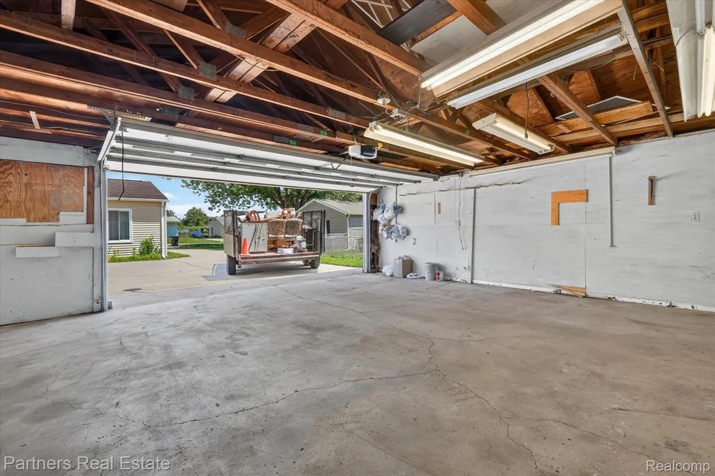 6134 Stephen Green Oak Township MI 48116