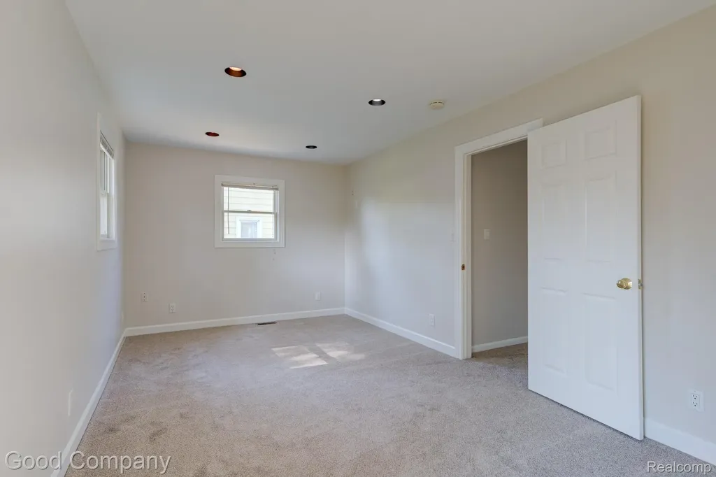1800 Cummings Avenue Berkley City MI 48072
