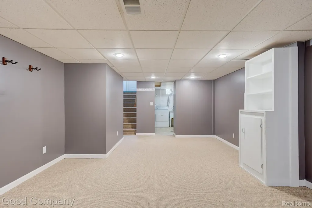 1800 Cummings Avenue Berkley City MI 48072
