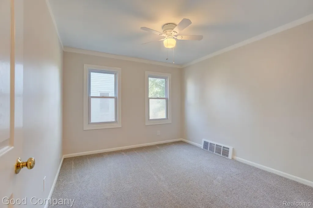 1800 Cummings Avenue Berkley City MI 48072