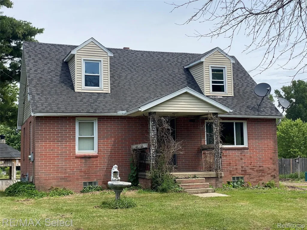5151 Kendall Drive Burton City MI 48509