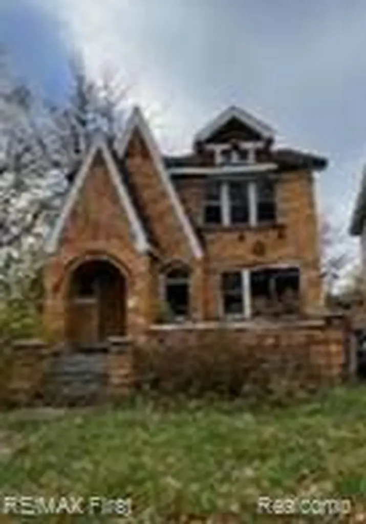 12127 Prairie Street Detroit City MI 48204