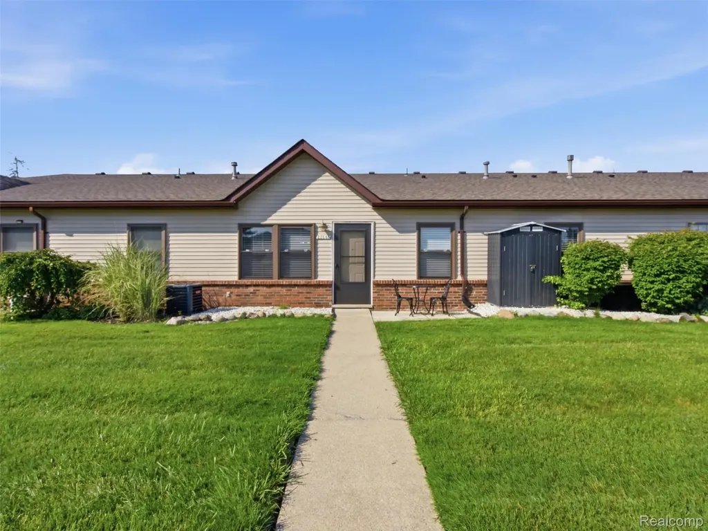 23648 Cottrell Street Clinton Charter Township MI 48035