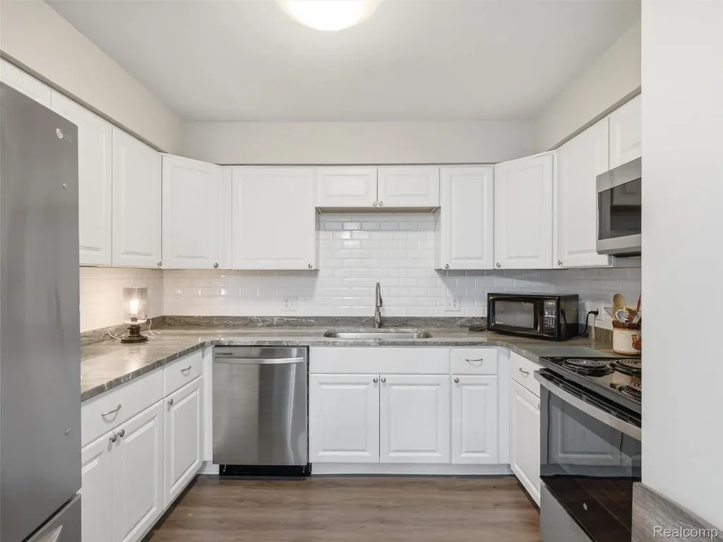 23648 Cottrell Street Clinton Charter Township MI 48035