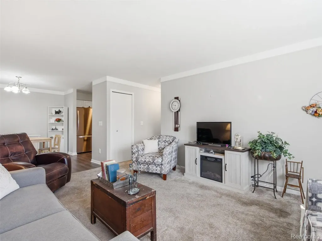 23648 Cottrell Street Clinton Charter Township MI 48035