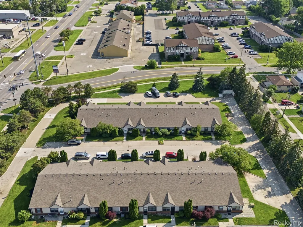 23648 Cottrell Street Clinton Charter Township MI 48035