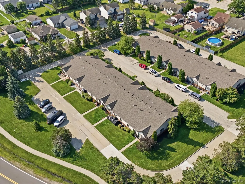 23648 Cottrell Street Clinton Charter Township MI 48035