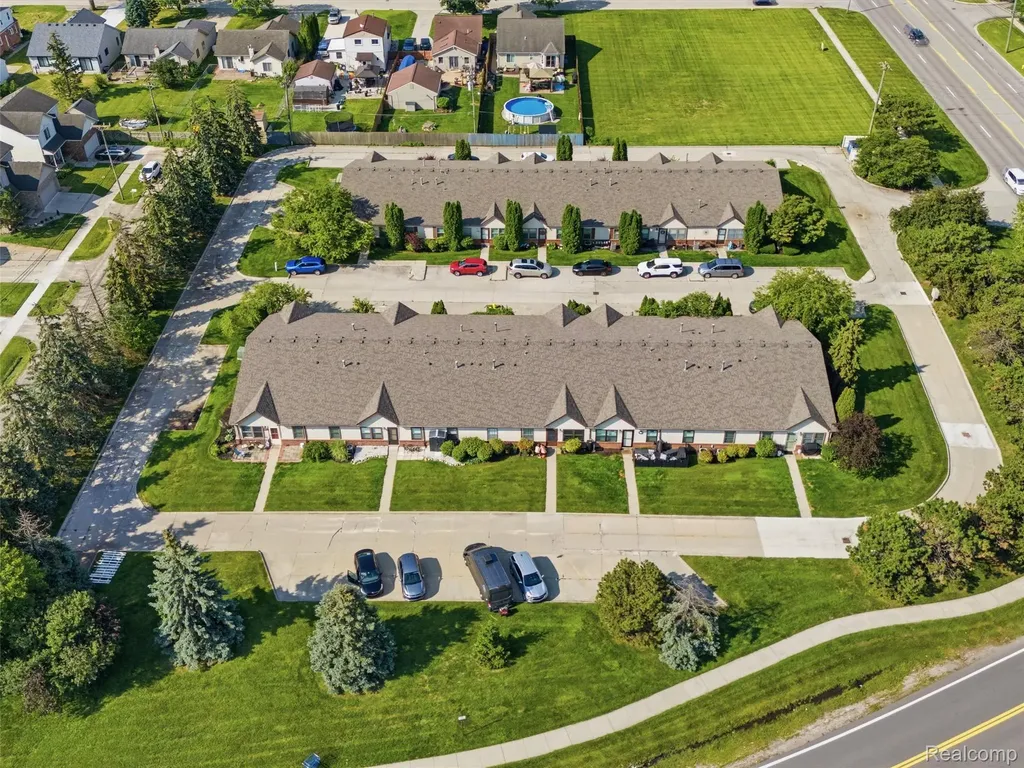 23648 Cottrell Street Clinton Charter Township MI 48035