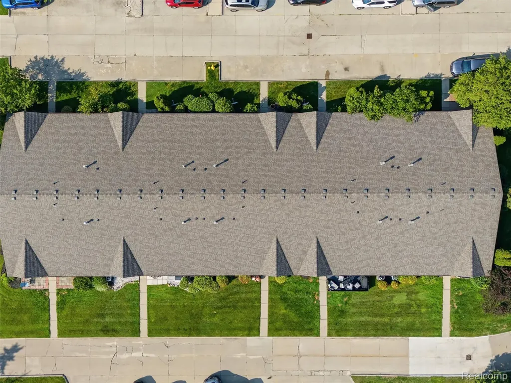 23648 Cottrell Street Clinton Charter Township MI 48035