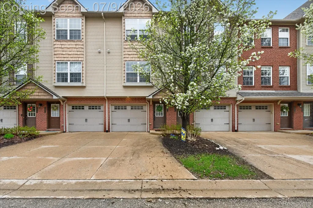 1623 Red Hickory Court Howell Township MI 48855