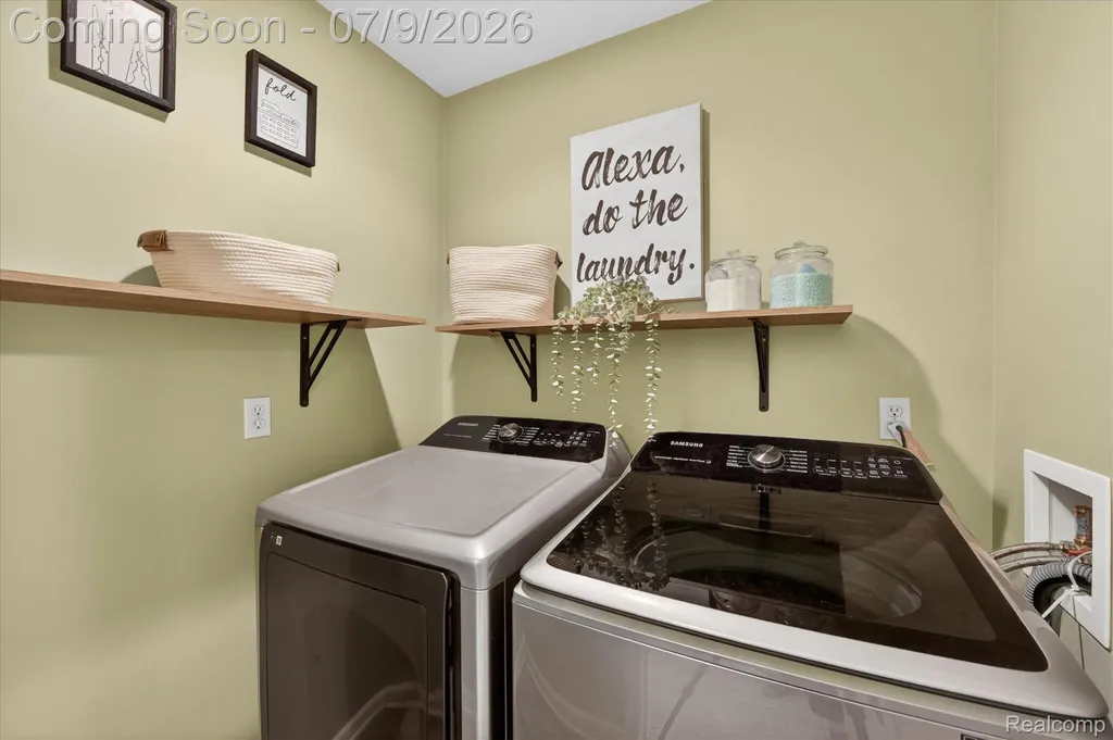 1623 Red Hickory Court Howell Township MI 48855