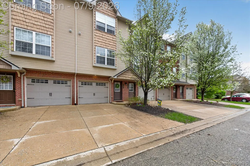 1623 Red Hickory Court Howell Township MI 48855