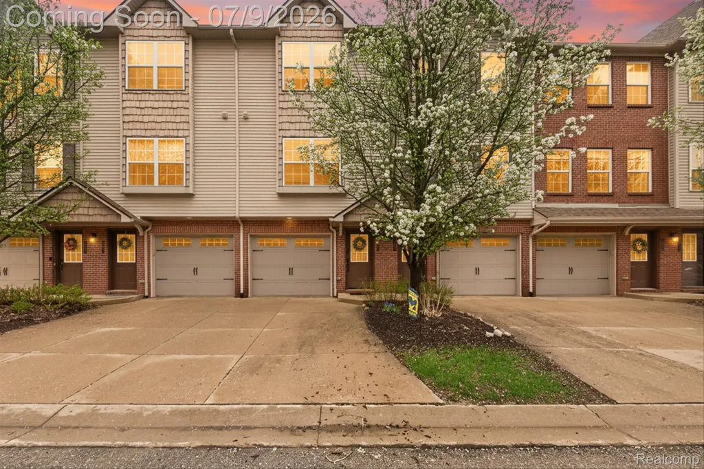 1623 Red Hickory Court Howell Township MI 48855