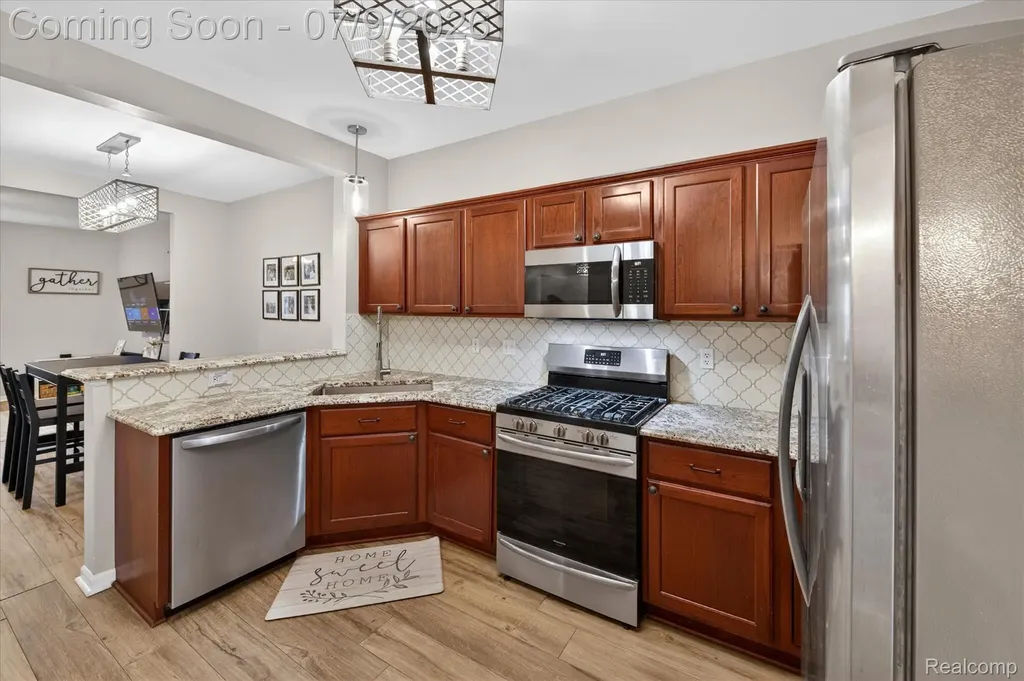 1623 Red Hickory Court Howell Township MI 48855
