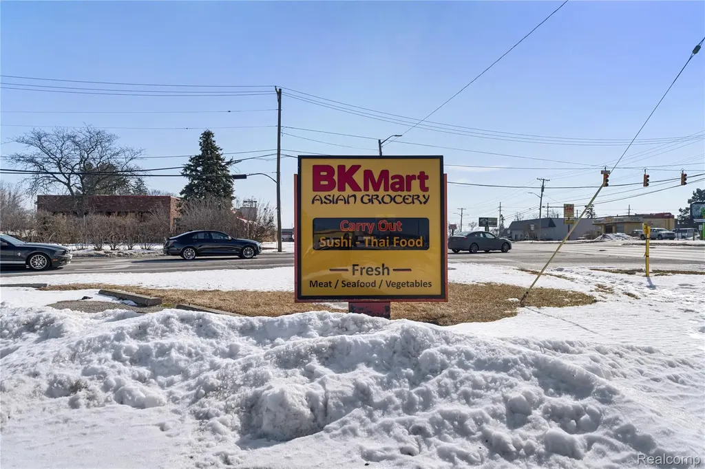 2510 Dixie Highway Waterford Charter Township MI 48328