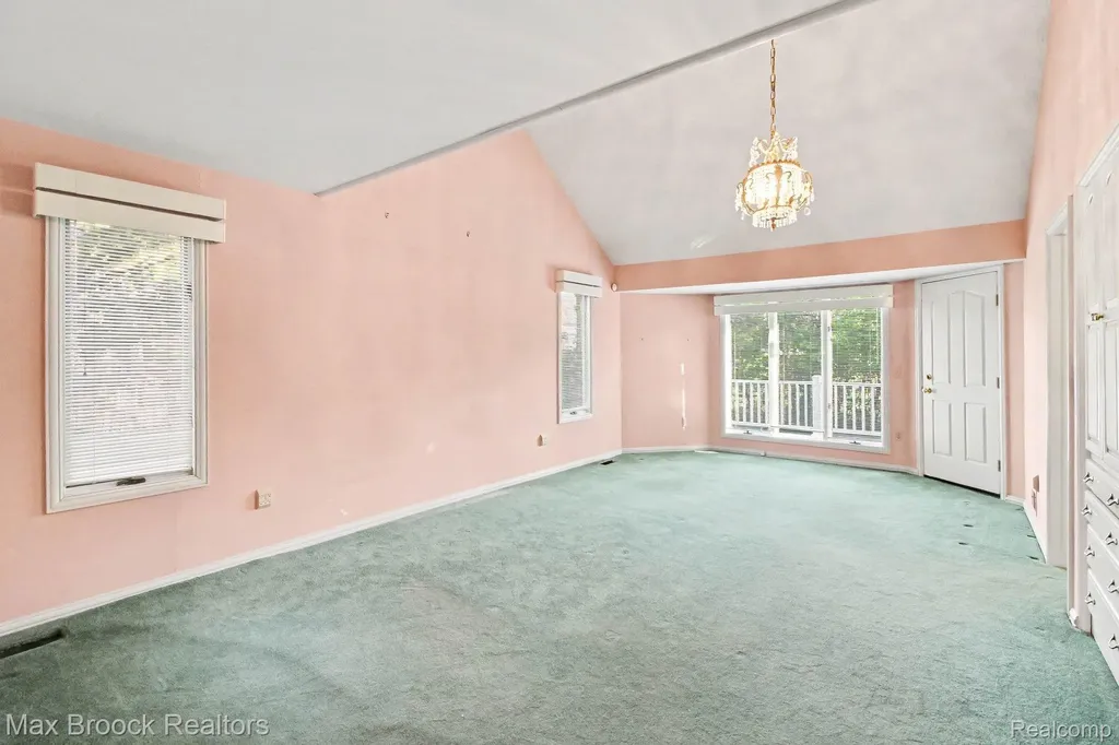 21850 Dover Court Beverly Hills Village MI 48025