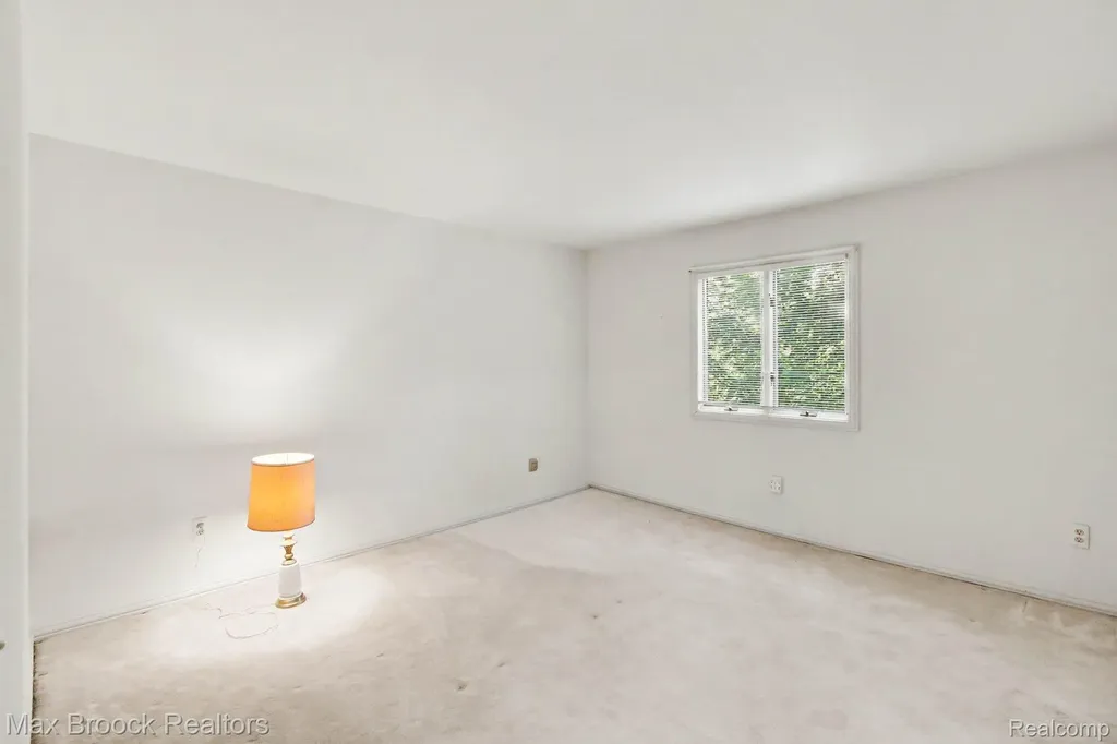 21850 Dover Court Beverly Hills Village MI 48025