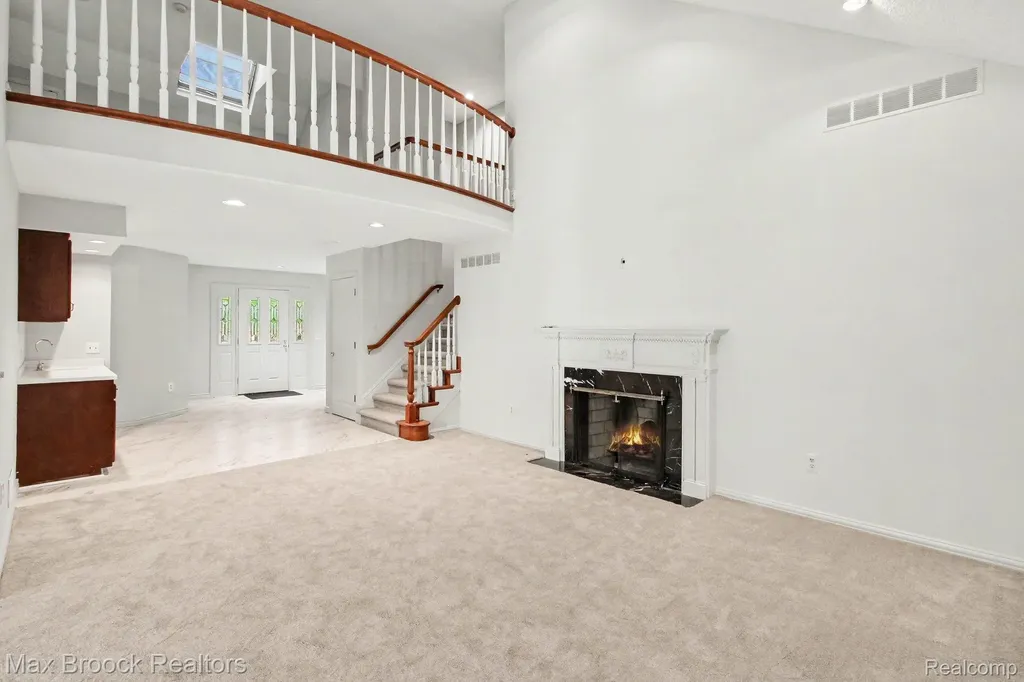 21850 Dover Court Beverly Hills Village MI 48025