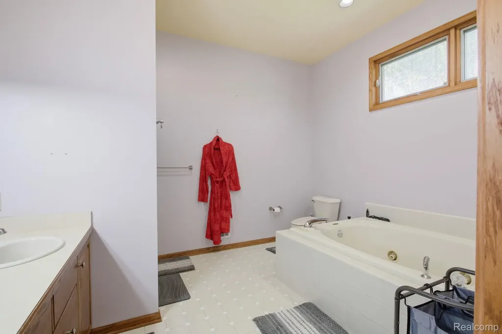 8488 Annette Avenue Grosse Ile Township MI 48138