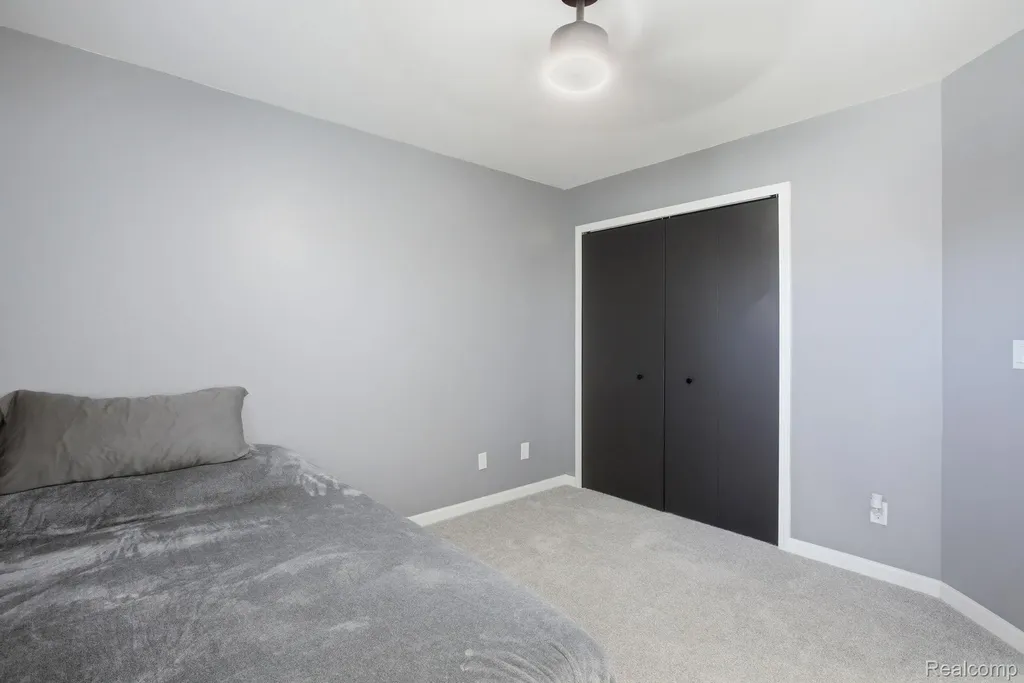 8488 Annette Avenue Grosse Ile Township MI 48138