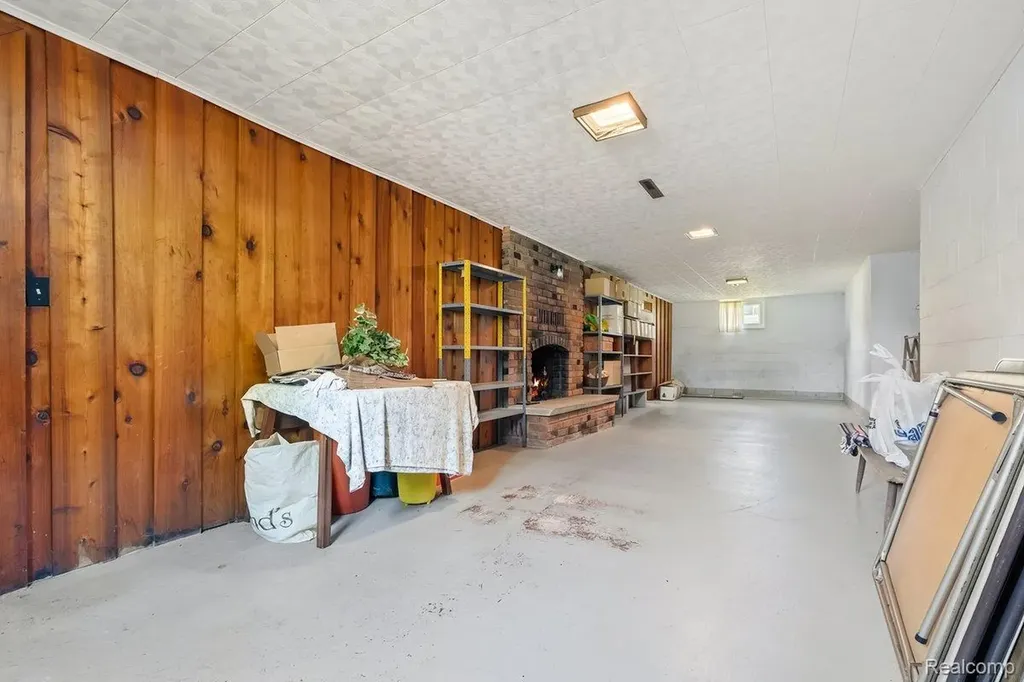 3381 N Fleming Road Howell Township MI 48836