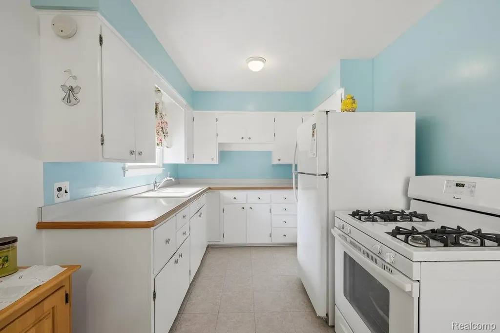 3381 N Fleming Road Howell Township MI 48836