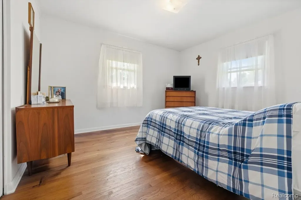 3381 N Fleming Road Howell Township MI 48836