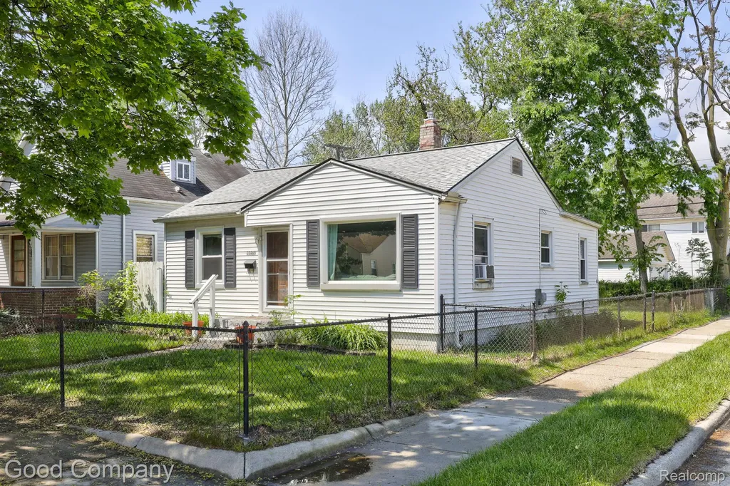 23465 Hazelwood Avenue Hazel Park City MI 48030