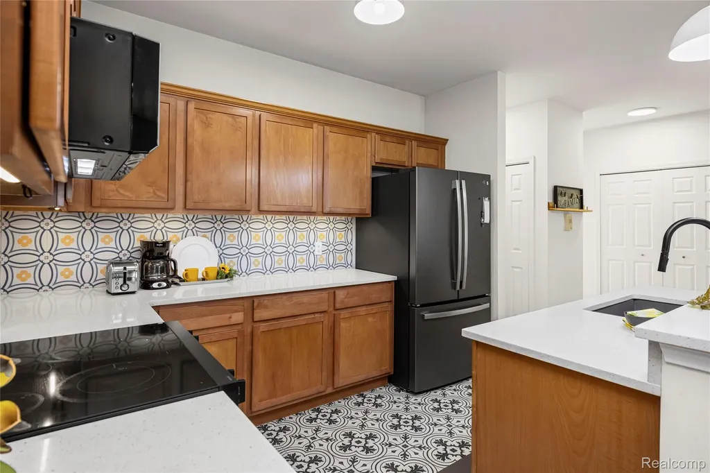 56635 Longhorn Drive Shelby Charter Township MI 48316