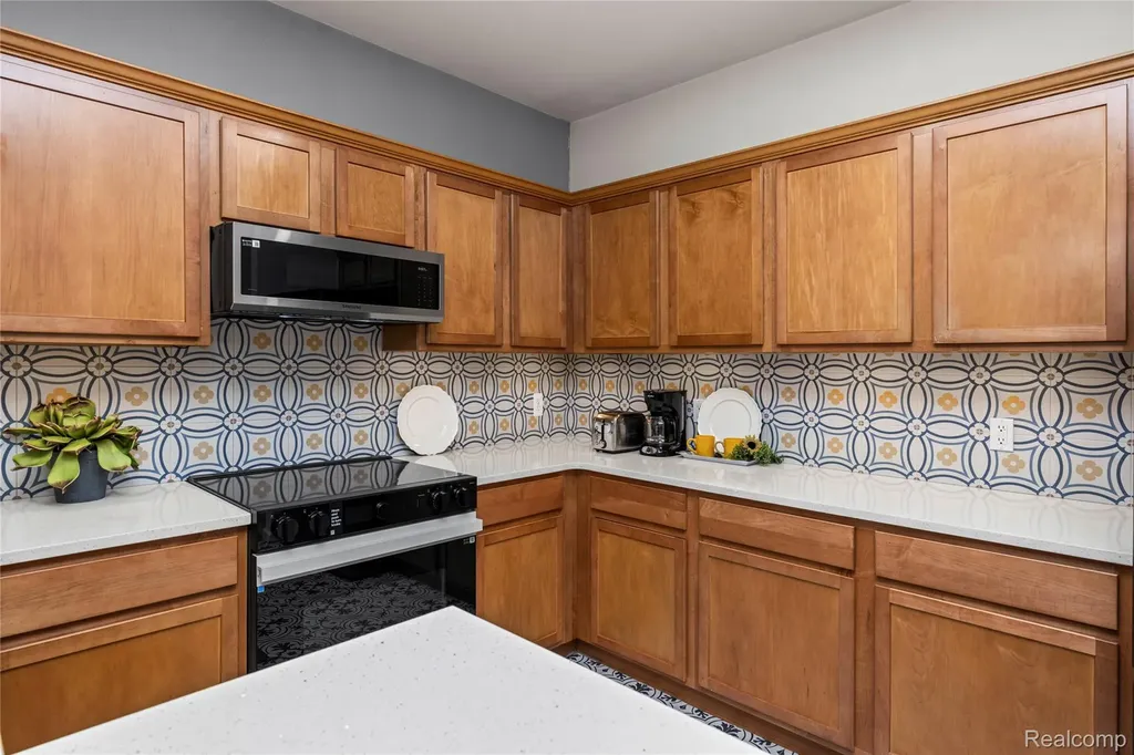 56635 Longhorn Drive Shelby Charter Township MI 48316