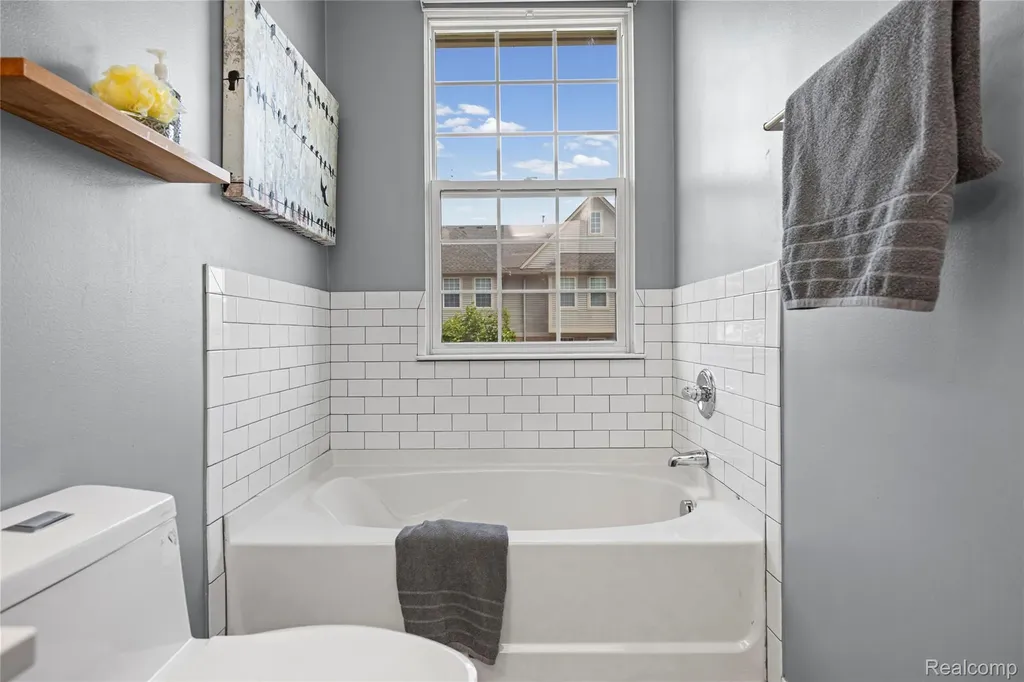 56635 Longhorn Drive Shelby Charter Township MI 48316