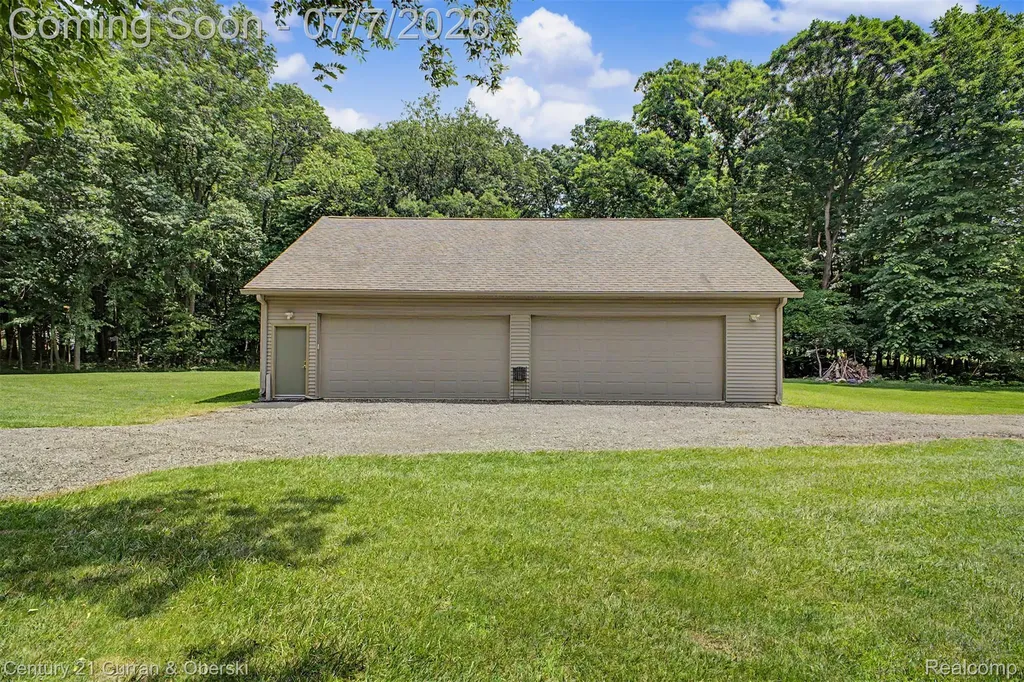 11349 Philway Court Brighton Township MI 48114