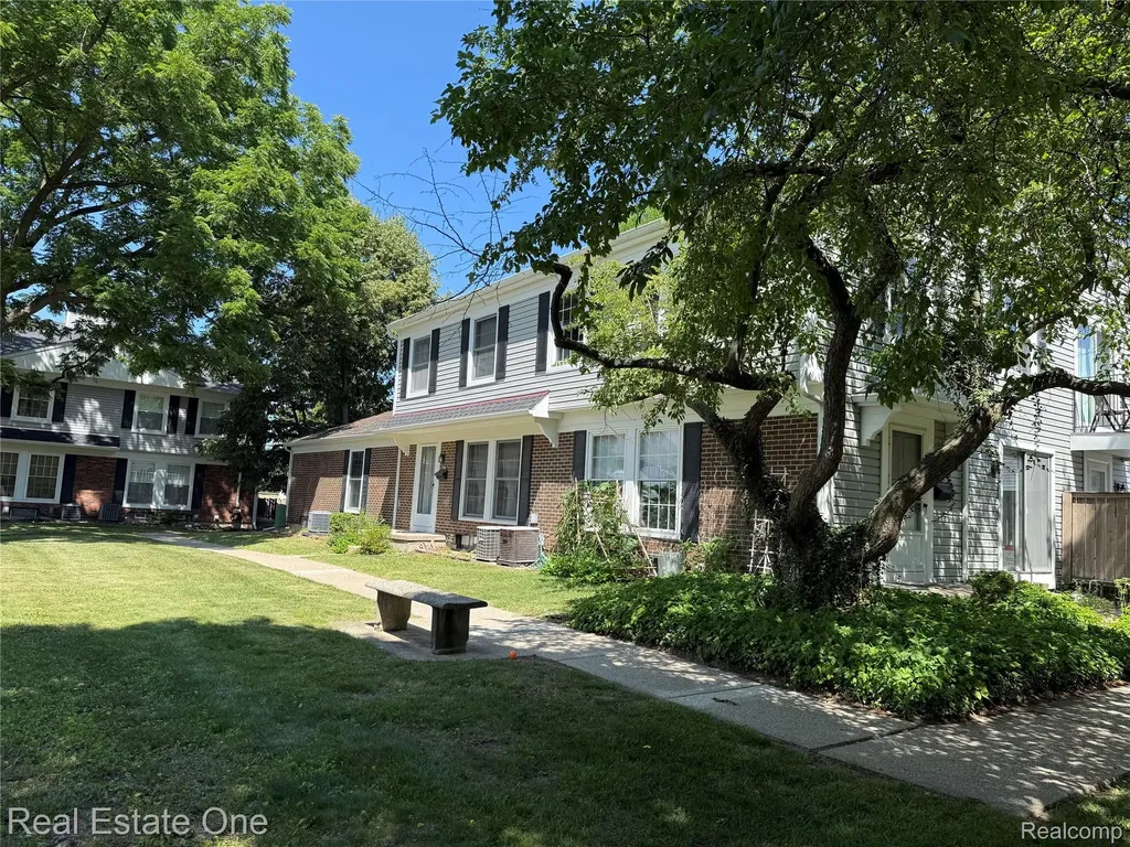 2768 Glenbridge Court Ann Arbor City MI 48104