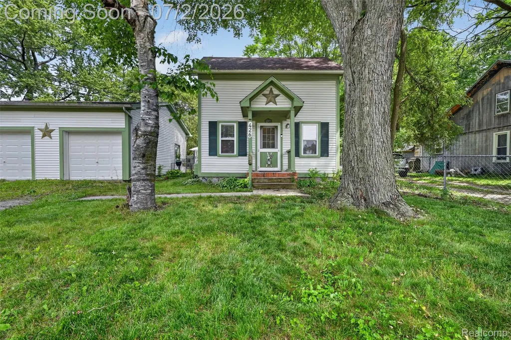 426 Hamblin Street Owosso City MI 48867