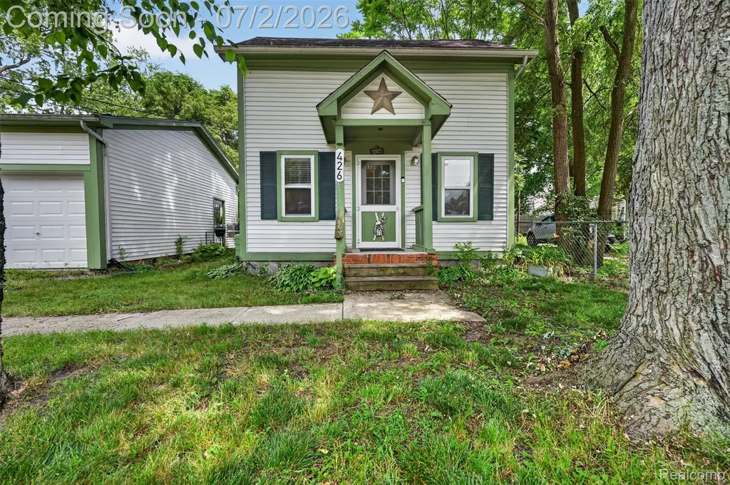 426 Hamblin Street Owosso City MI 48867