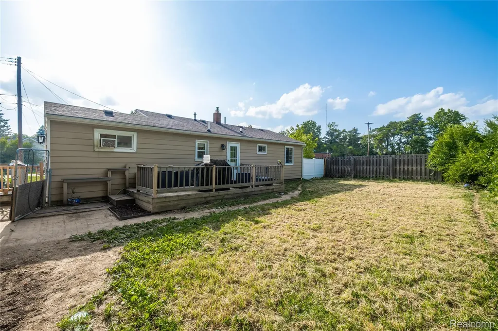 3431 Griffith Court Burton City MI 48529