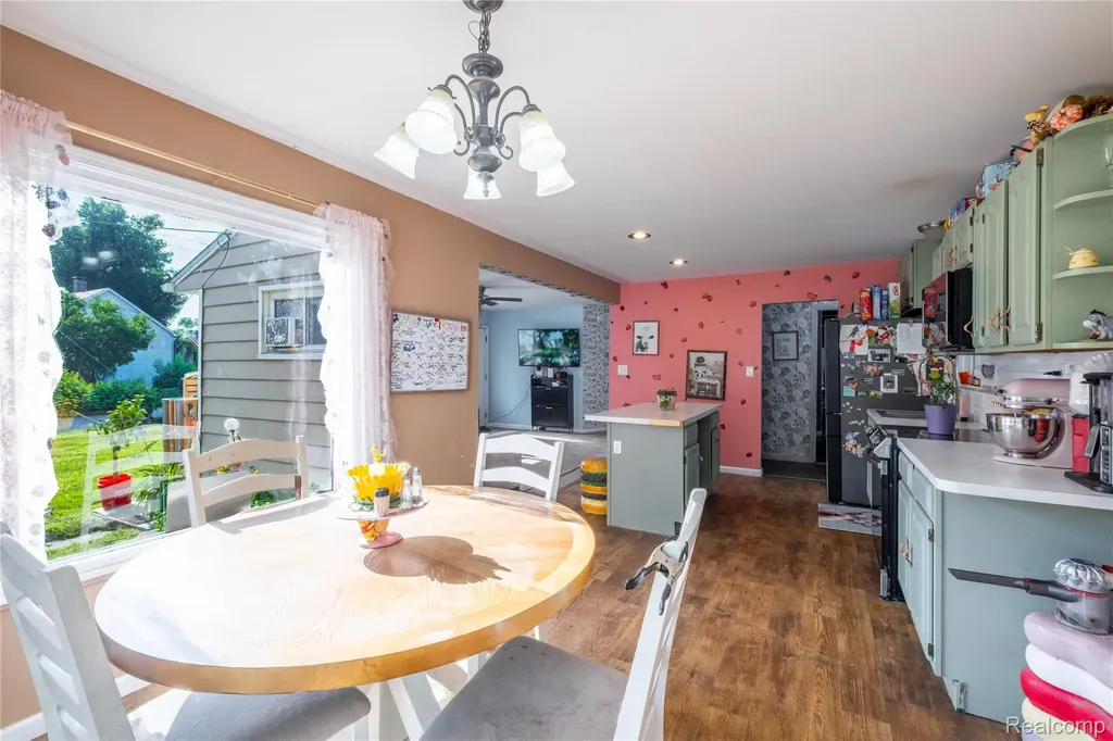 3431 Griffith Court Burton City MI 48529