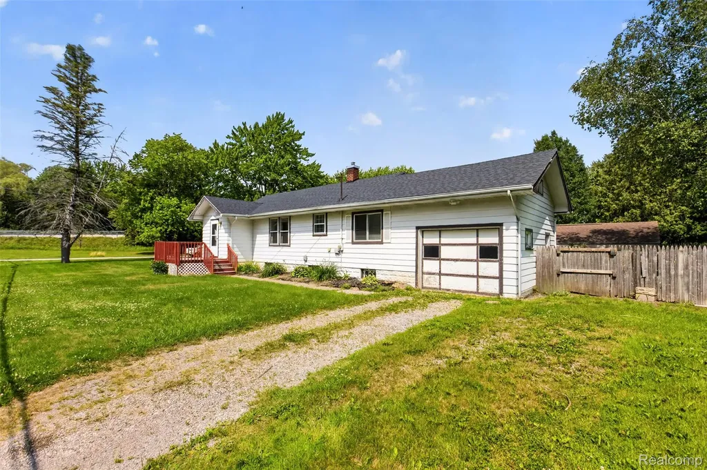 4322 Baker Road Bridgeport Charter Township MI 48722