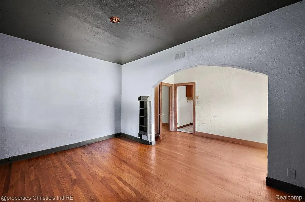 20127 Birwood Street Detroit City MI 48221