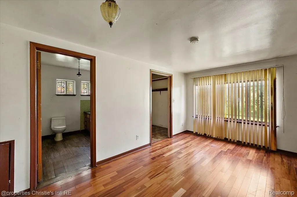 20127 Birwood Street Detroit City MI 48221