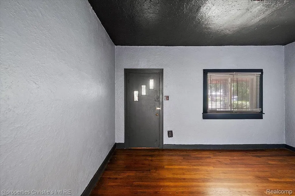 20127 Birwood Street Detroit City MI 48221