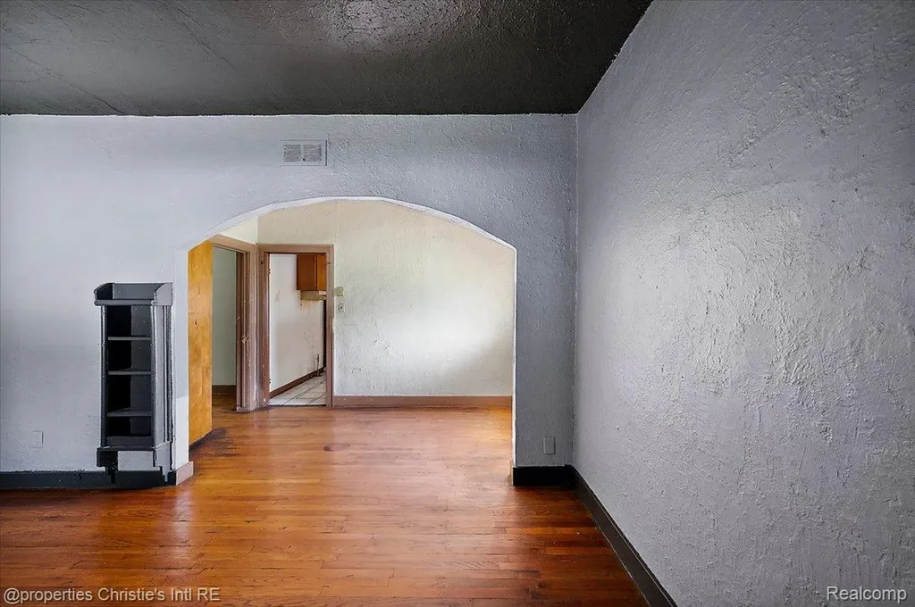 20127 Birwood Street Detroit City MI 48221
