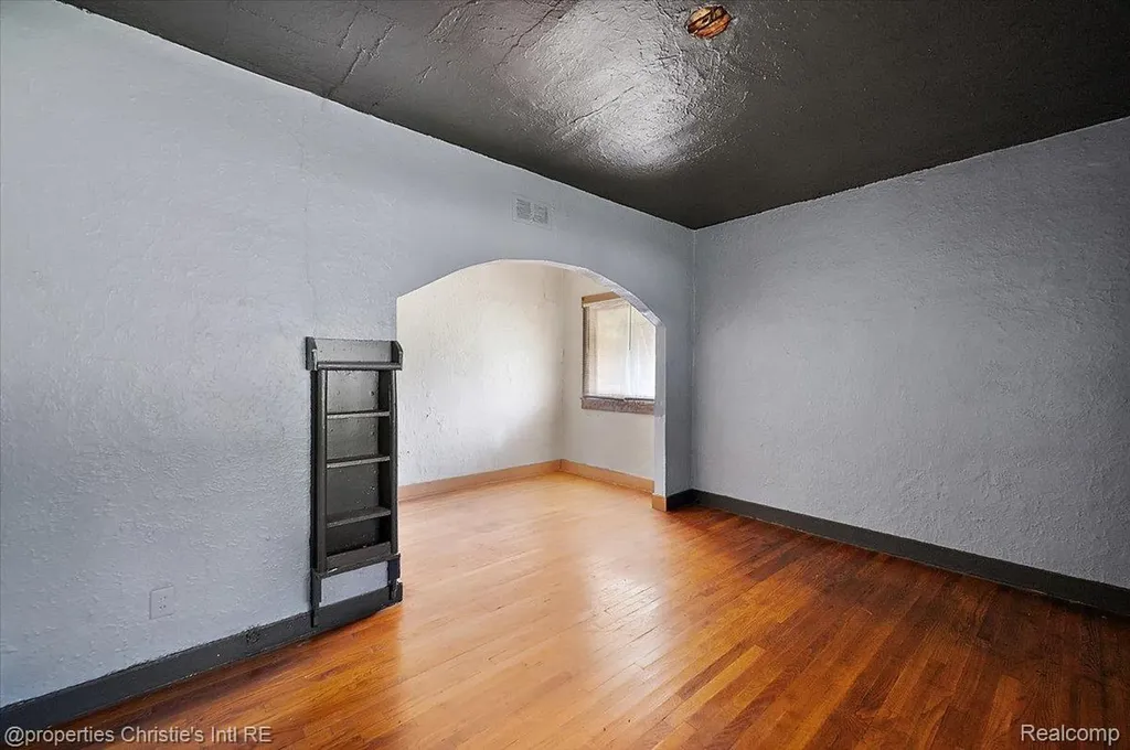 20127 Birwood Street Detroit City MI 48221