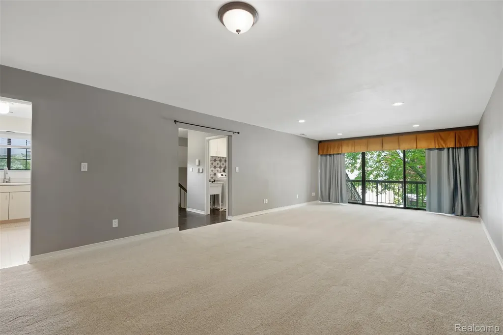 29726 Pine Ridge Circle Farmington City MI 48331