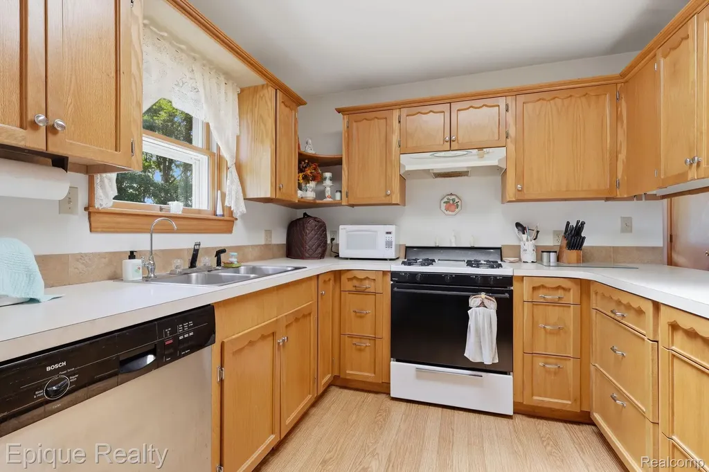 8336 Rider Road Imlay Township MI 48444