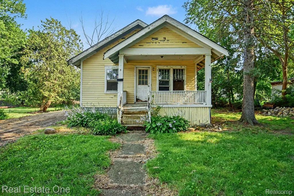 5 3rd Street Yale City MI 48097