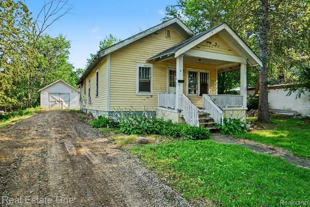5 3rd Street Yale City MI 48097