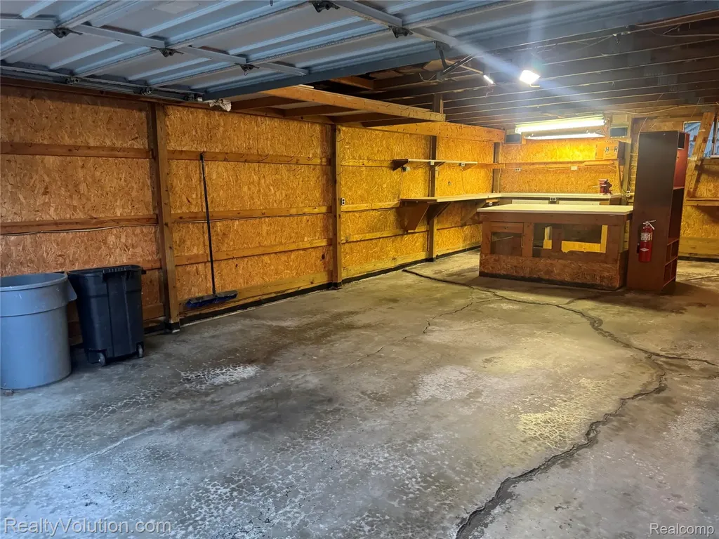 727 W Park Street Lapeer City MI 48446