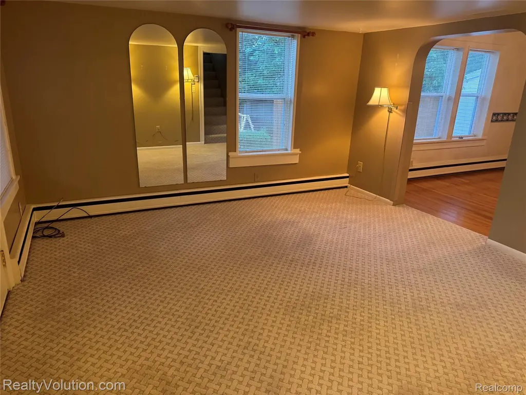727 W Park Street Lapeer City MI 48446