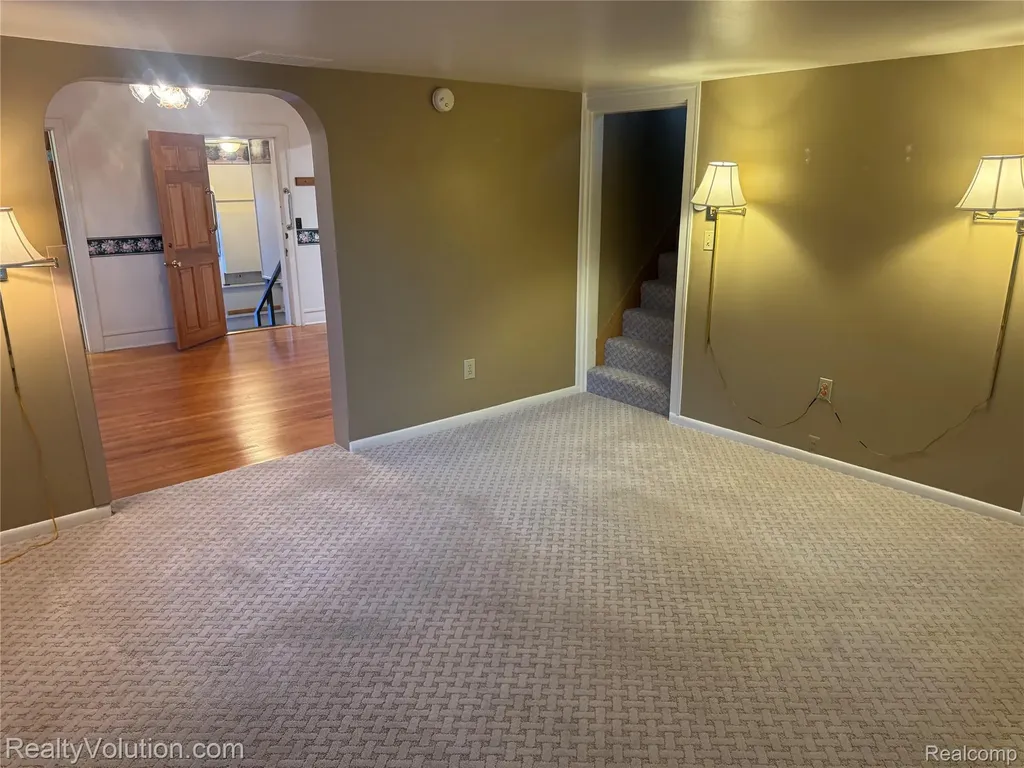 727 W Park Street Lapeer City MI 48446